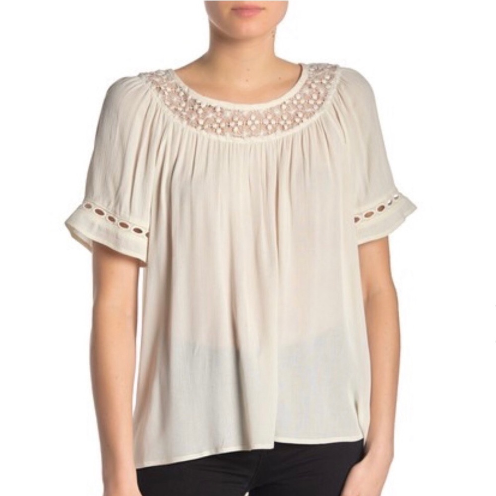 PLEIONE Ivory Short Sleeve Crochet Top